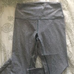 Lululemon Wonder Under Crop Leggings Size 8